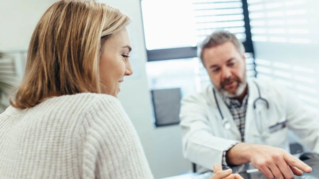 Doctor and patient in conversation