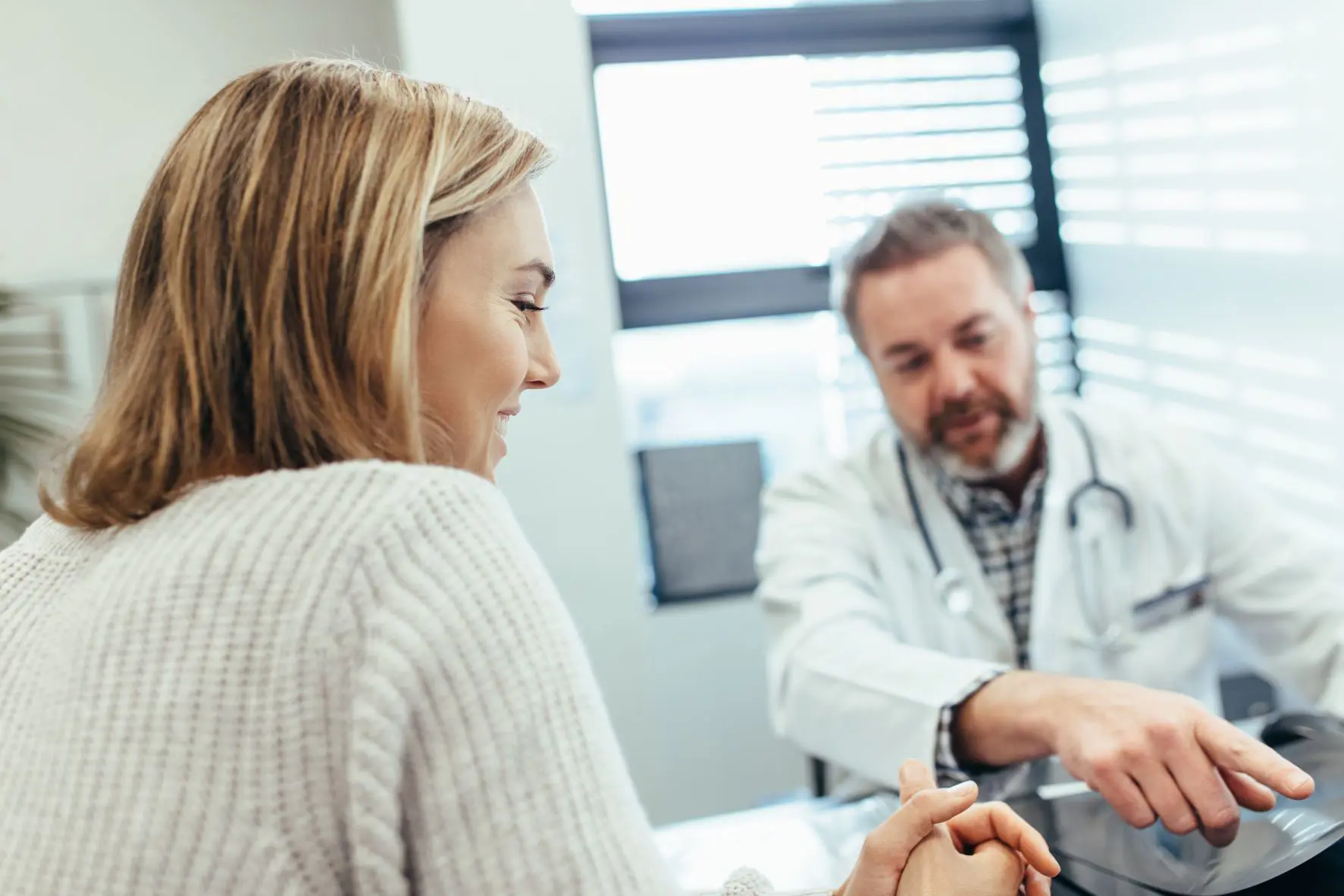 Doctor and patient in conversation
