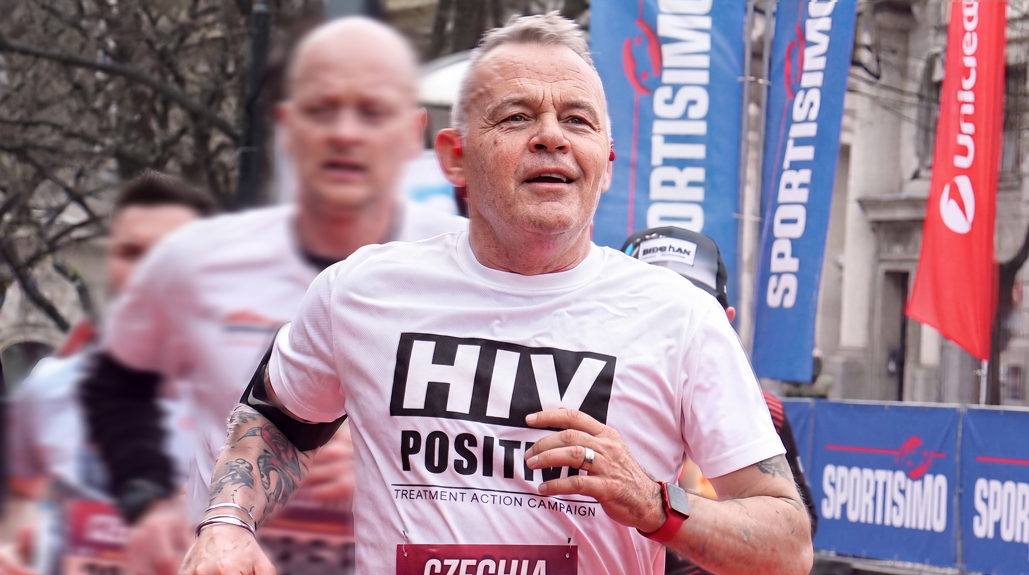 Shaun Mellors running in a marathon