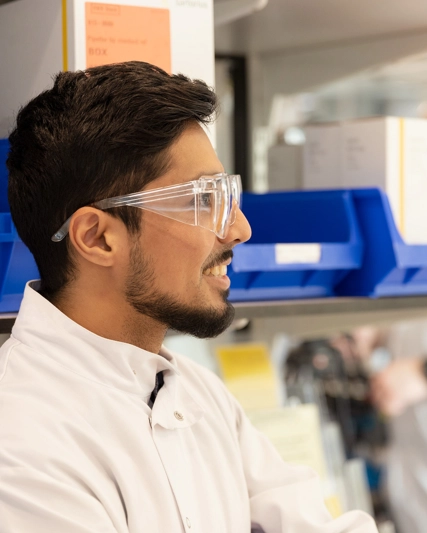 Scientist in Smart Lab