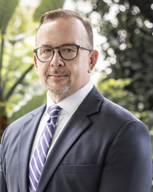 Mike Crichton headshot