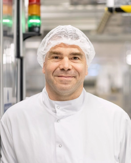 Ellipta assembly line operator